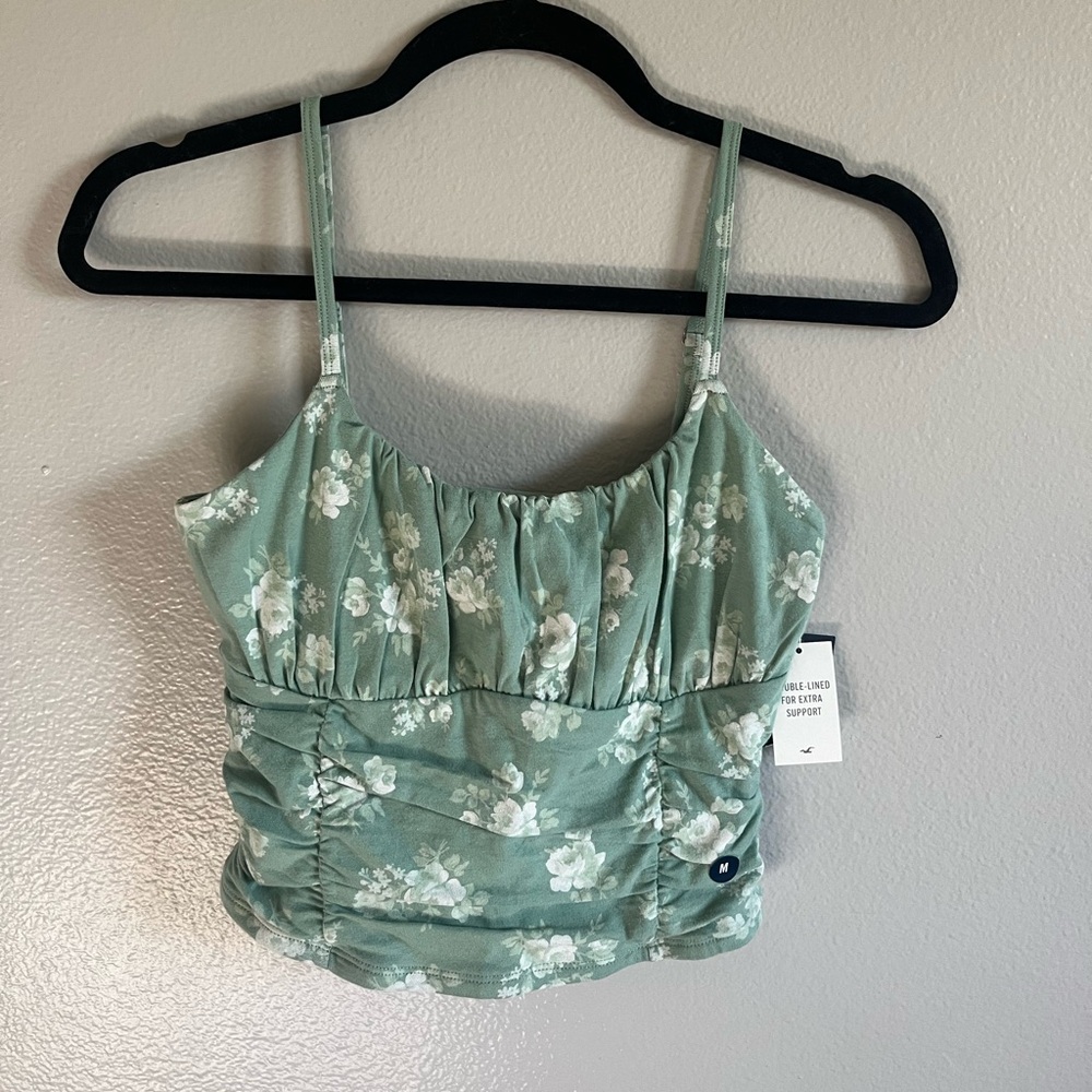 NWT Hollister crop top